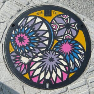 9e1020c85b5ba25c78_Manhole-cover-matsumoto-colour